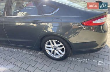 Седан Ford Fusion 2014 в 
