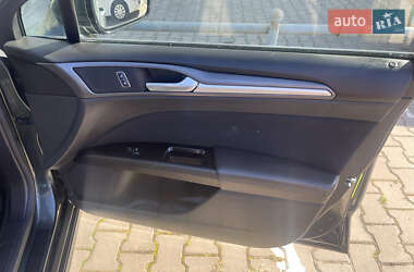 Седан Ford Fusion 2014 в 