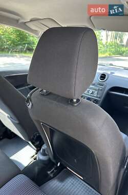 Хэтчбек Ford Fusion 2007 в 