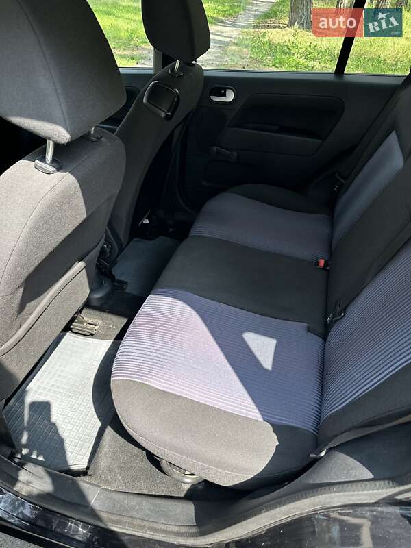 Хэтчбек Ford Fusion 2007 в Киеве