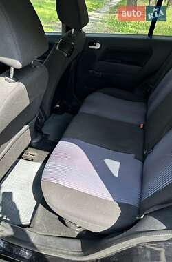 Хэтчбек Ford Fusion 2007 в 