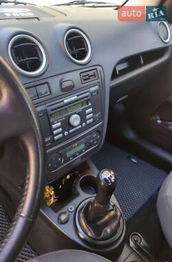 Хэтчбек Ford Fusion 2009 в 