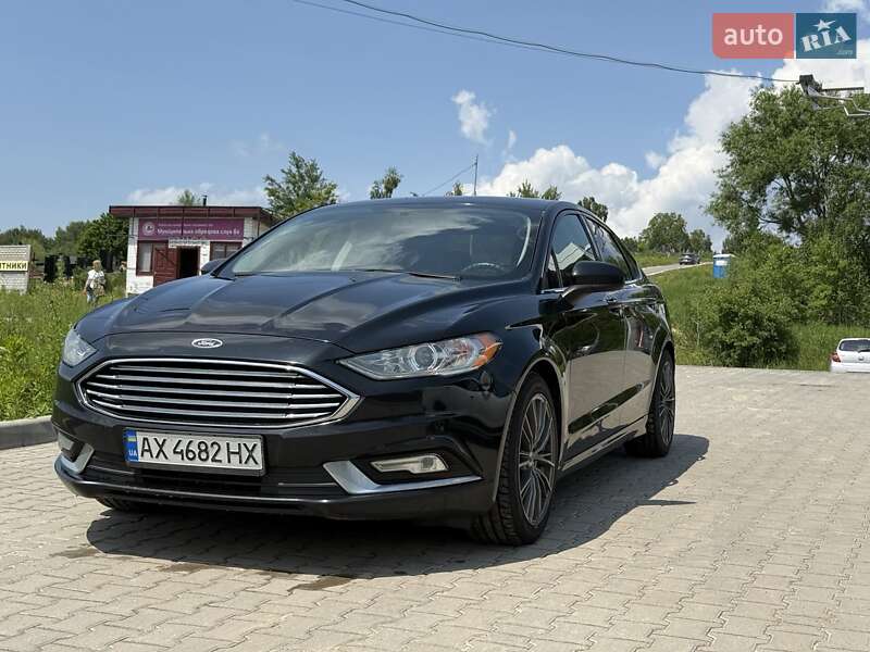 Седан Ford Fusion 2017 в 