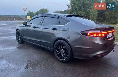 Седан Ford Fusion 2016 в Львові