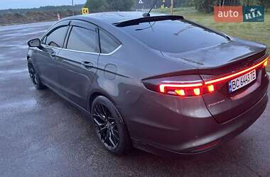 Седан Ford Fusion 2016 в 