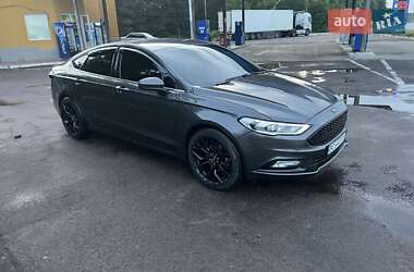 Седан Ford Fusion 2016 в 