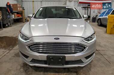 Седан Ford Fusion 2017 в 