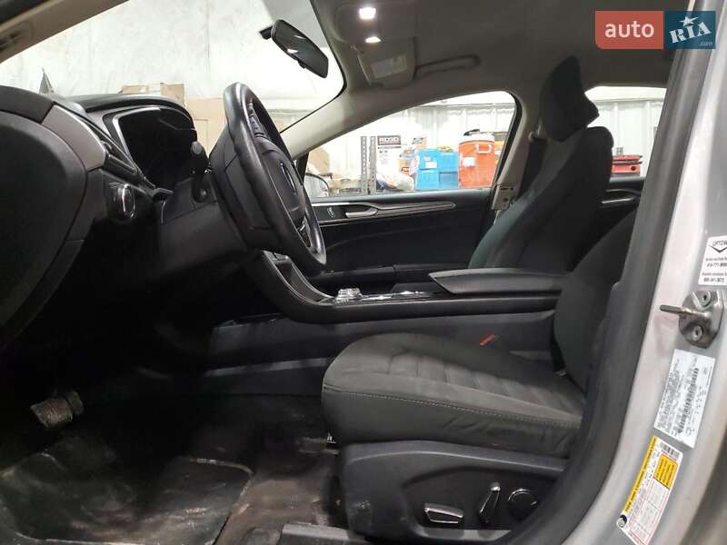 Седан Ford Fusion 2017 в Львове