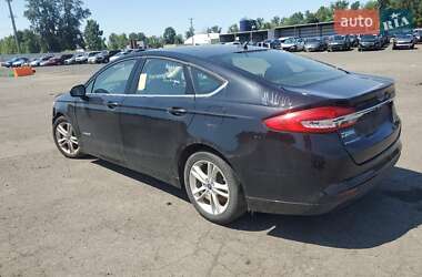 Седан Ford Fusion 2018 в 