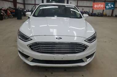 Седан Ford Fusion 2018 в 