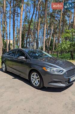 Седан Ford Fusion 2015 в Черкасах