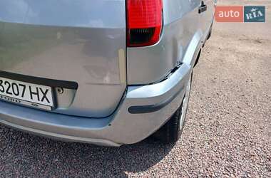 Хетчбек Ford Fusion 2004 в 