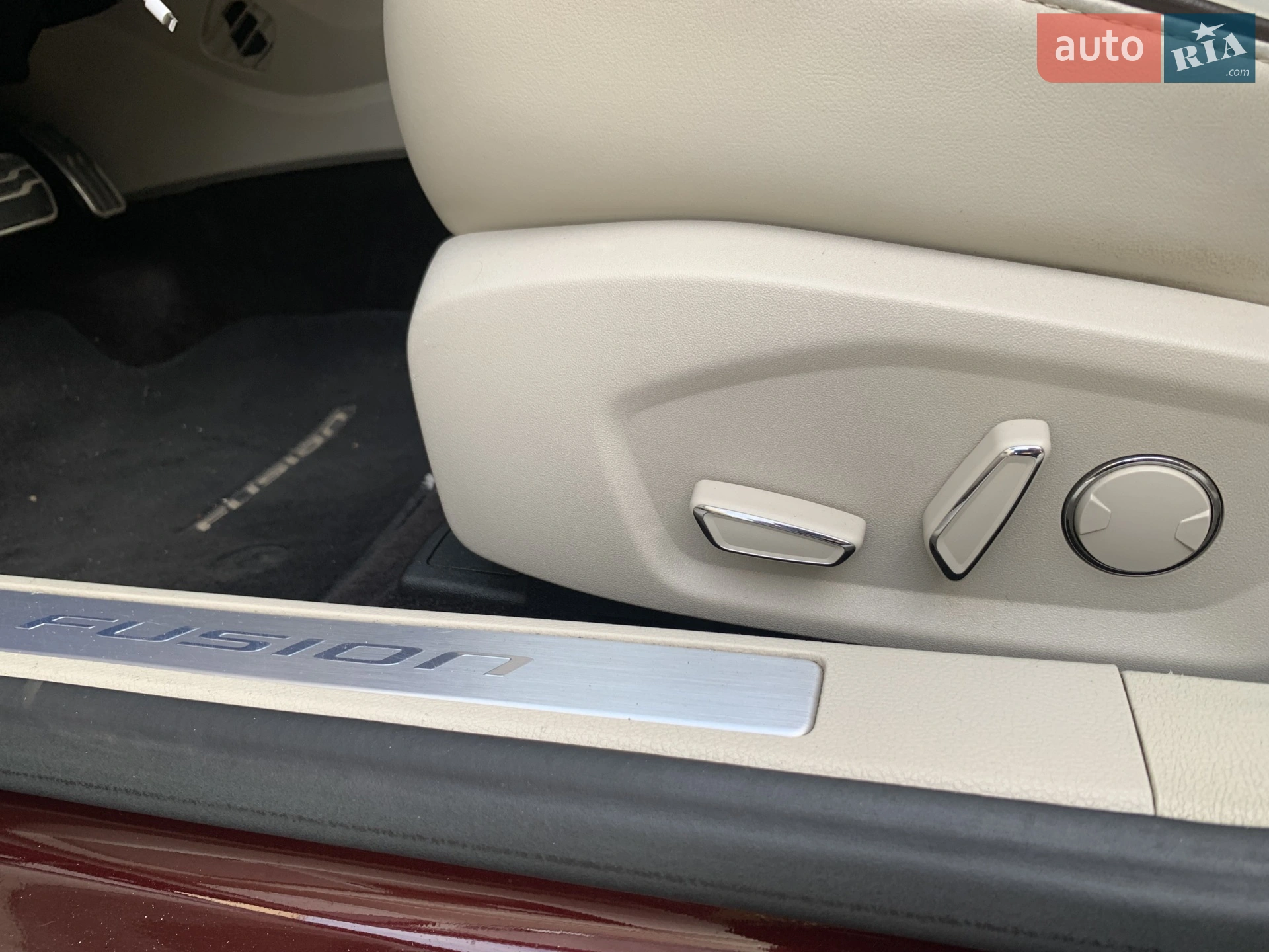 2016 Ford Fusion - мініатюра 23