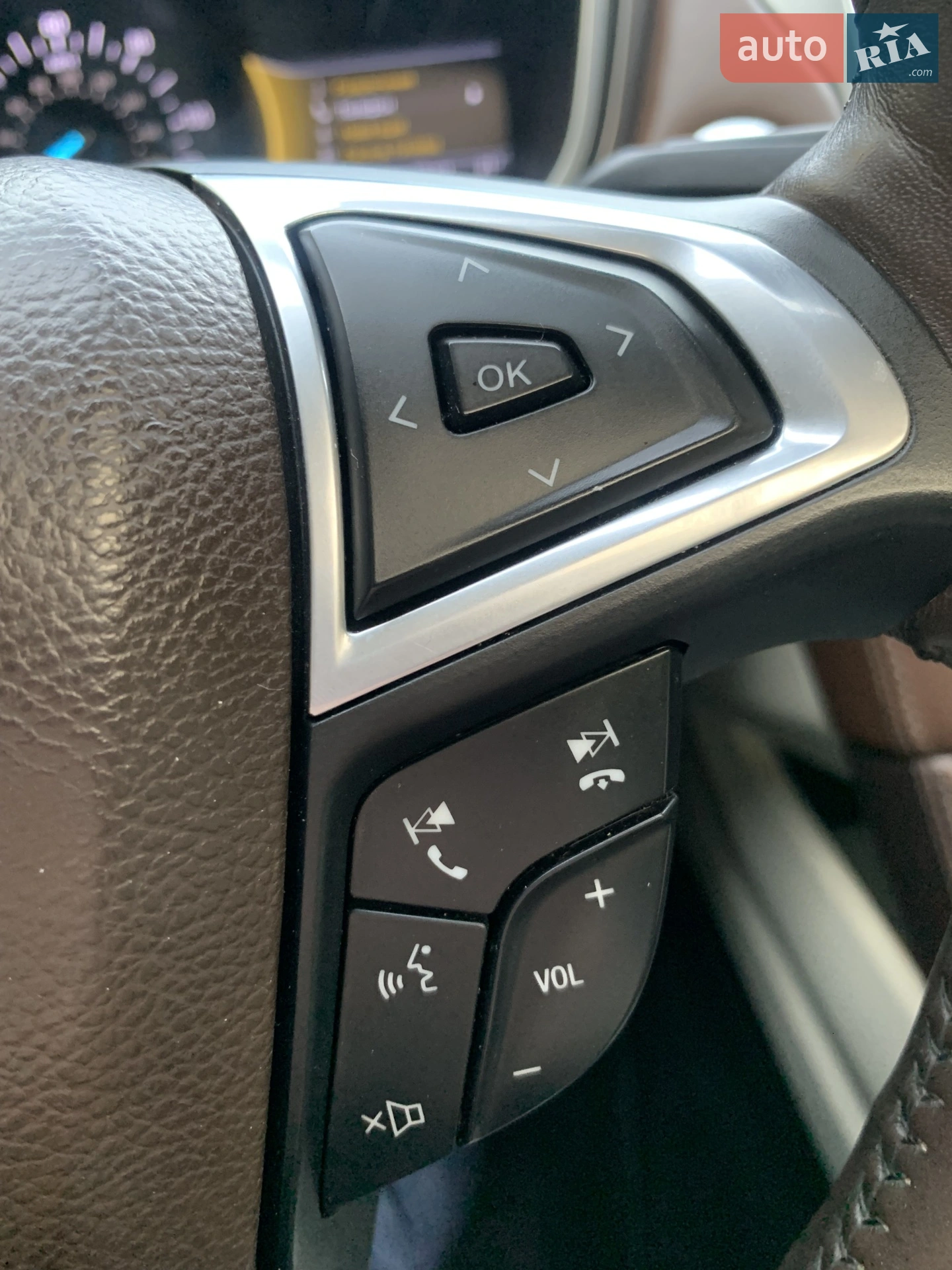 2016 Ford Fusion - мініатюра 31