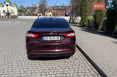 Седан Ford Fusion 2013 в 