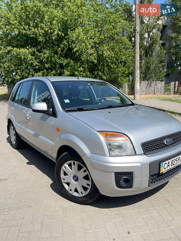 Хэтчбек Ford Fusion 2010 в Черкассах