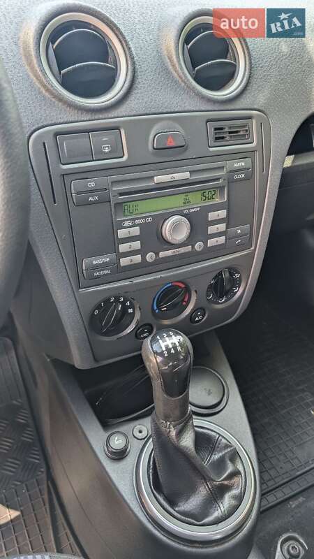 Хэтчбек Ford Fusion 2010 в Черкассах