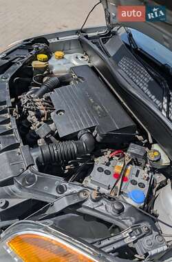 Хэтчбек Ford Fusion 2010 в 