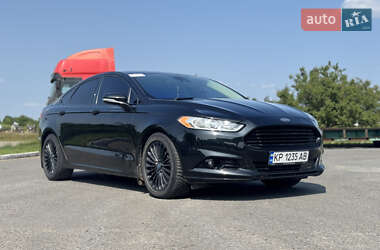 Седан Ford Fusion 2013 в 