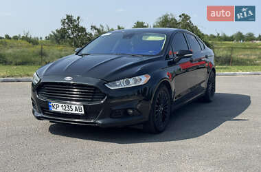 Седан Ford Fusion 2013 в 