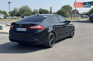 Седан Ford Fusion 2013 в 