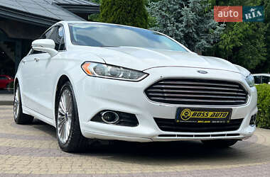 Седан Ford Fusion 2015 в Львове