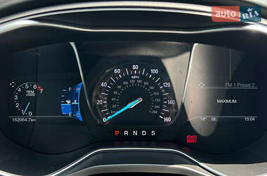 Седан Ford Fusion 2015 в 