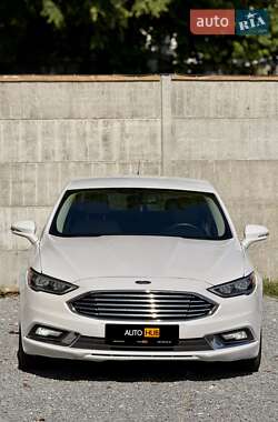 Седан Ford Fusion 2016 в 