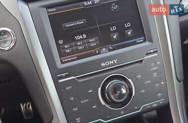 Седан Ford Fusion 2013 в 