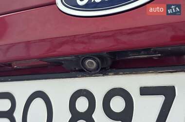 Седан Ford Fusion 2013 в 