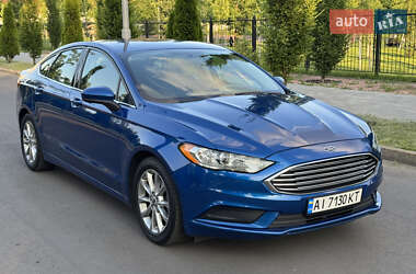 Седан Ford Fusion 2017 в 