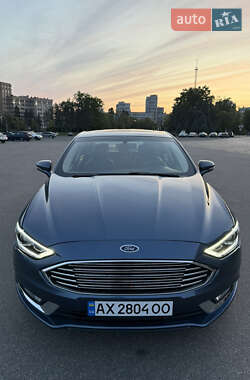 Седан Ford Fusion 2017 в 