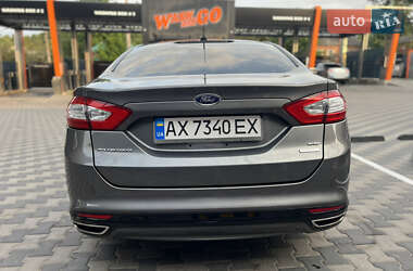 Седан Ford Fusion 2014 в 