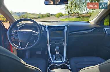 Седан Ford Fusion 2015 в 