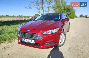 Седан Ford Fusion 2015 в 