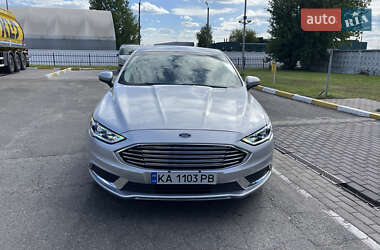 Седан Ford Fusion 2017 в 