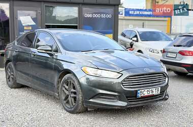 Седан Ford Fusion 2015 в 
