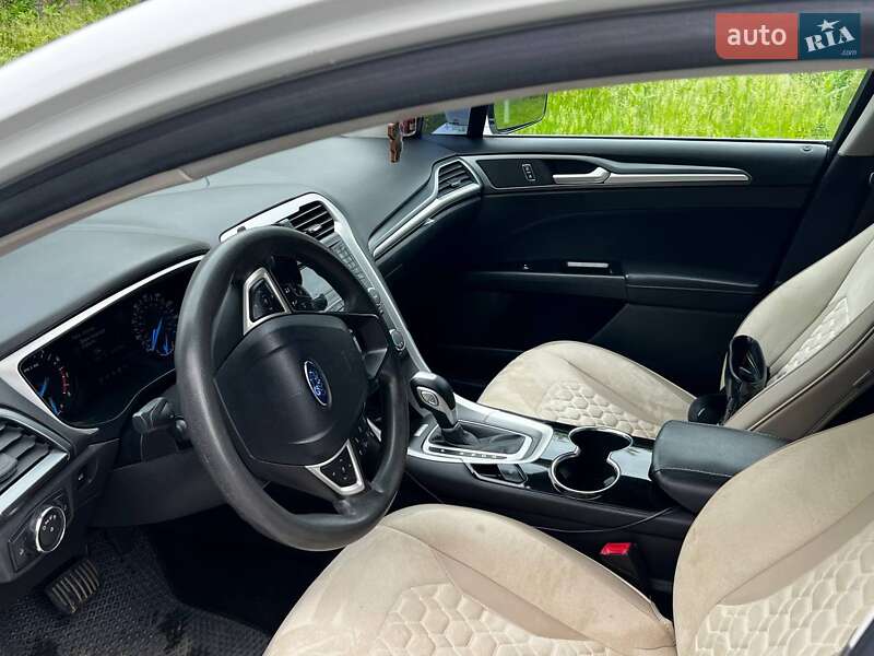 Седан Ford Fusion 2014 в Корсуне-Шевченковском