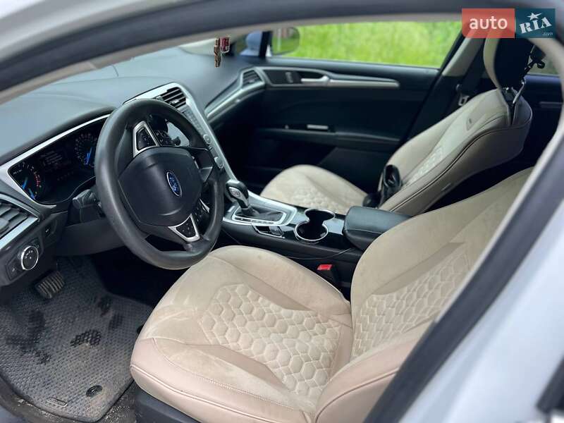 Седан Ford Fusion 2014 в Корсуне-Шевченковском