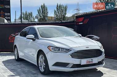 Седан Ford Fusion 2018 в 