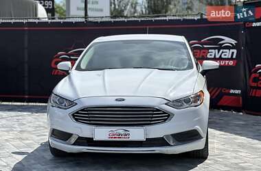 Седан Ford Fusion 2018 в 