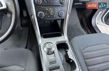 Седан Ford Fusion 2018 в 