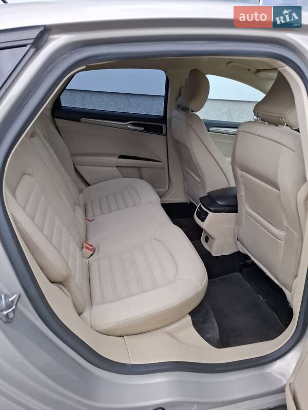 Седан Ford Fusion 2015 в Білій Церкві