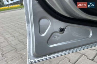Хэтчбек Ford Fusion 2007 в 