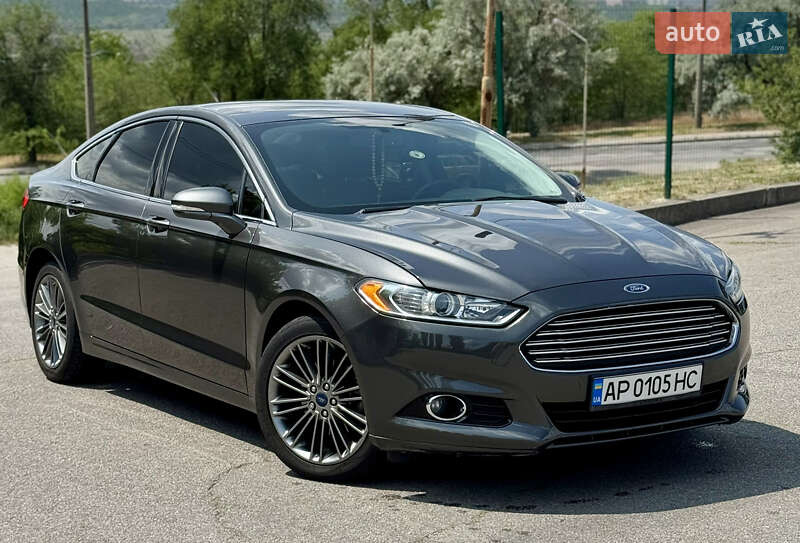 Седан Ford Fusion 2015 в 