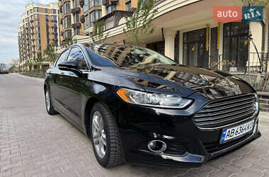Седан Ford Fusion 2015 в 
