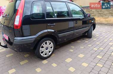 Хэтчбек Ford Fusion 2008 в 