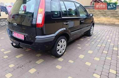 Хэтчбек Ford Fusion 2008 в 