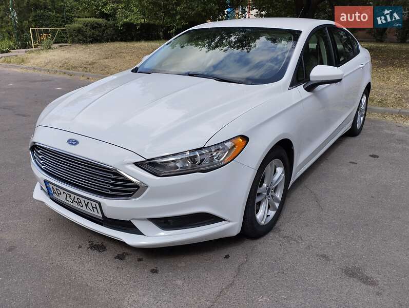 Седан Ford Fusion 2018 в 