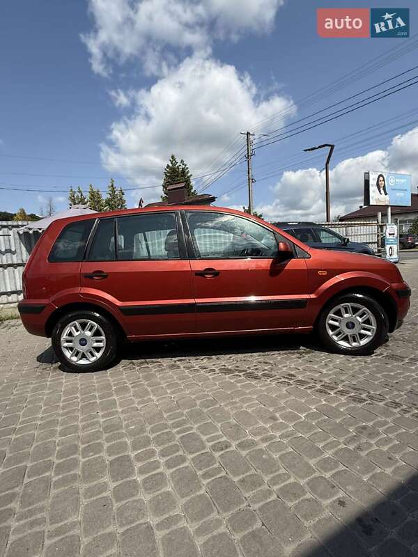 Хетчбек Ford Fusion 2008 в Львові
